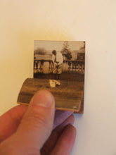 Load image into Gallery viewer, Bobby Jones Golf Flicker Book 11c Out of the Rough and Putt